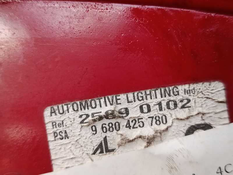 Recambio de piloto trasero izquierdo para peugeot 308 i (4a_, 4c_) 1.4 16v referencia OEM IAM 9680425780  