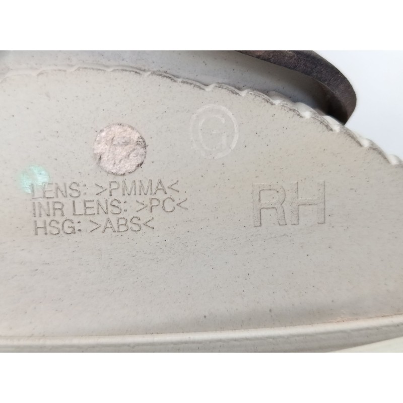 Recambio de piloto trasero porton derecho para hyundai ix35 (lm, el, elh) 2.0 crdi referencia OEM IAM 924062Y0  