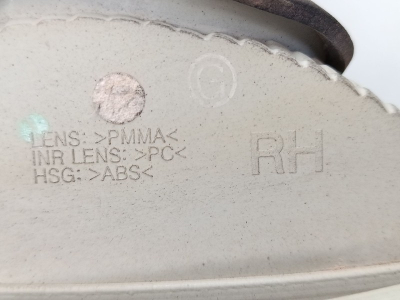 Recambio de piloto trasero porton derecho para hyundai ix35 (lm, el, elh) 2.0 crdi referencia OEM IAM 924062Y0  