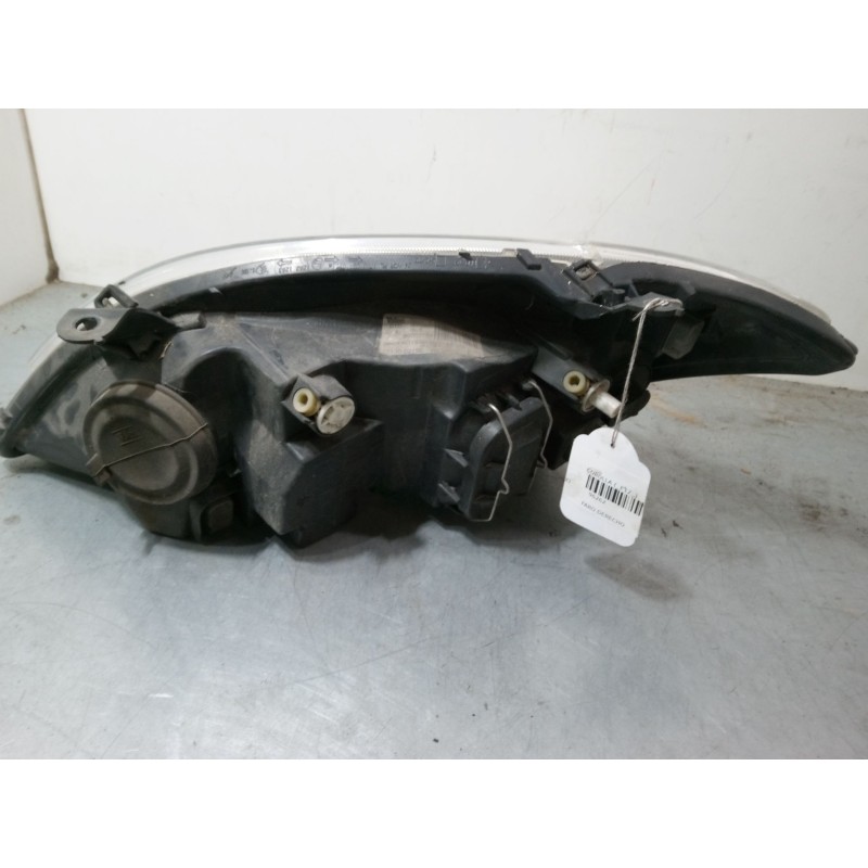 Recambio de faro derecho para toyota corolla (_e12_) 2.0 d-4d (cde120r_, cde120l_) referencia OEM IAM 8113002150  