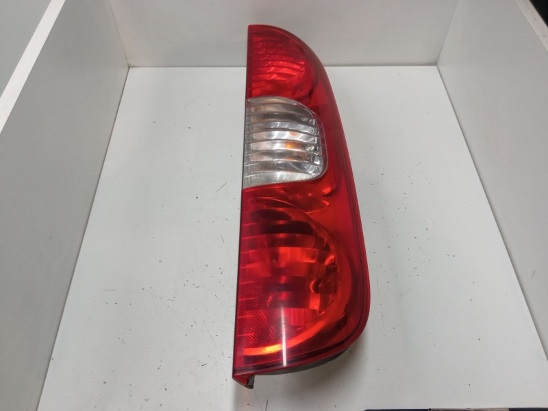 Recambio de piloto trasero derecho para fiat doblo monospace (119_, 223_) 1.3 jtd referencia OEM IAM 51755144  