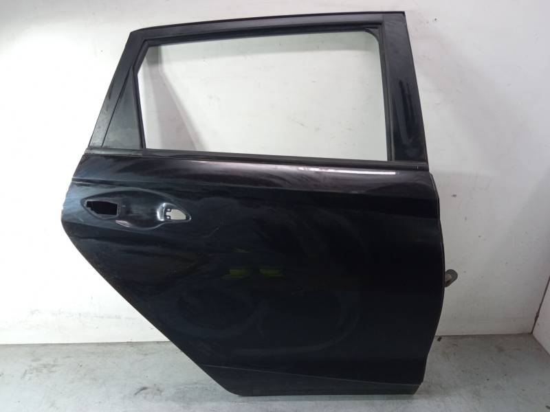 PUERTA TRASERA DERECHA 77004Q0400 