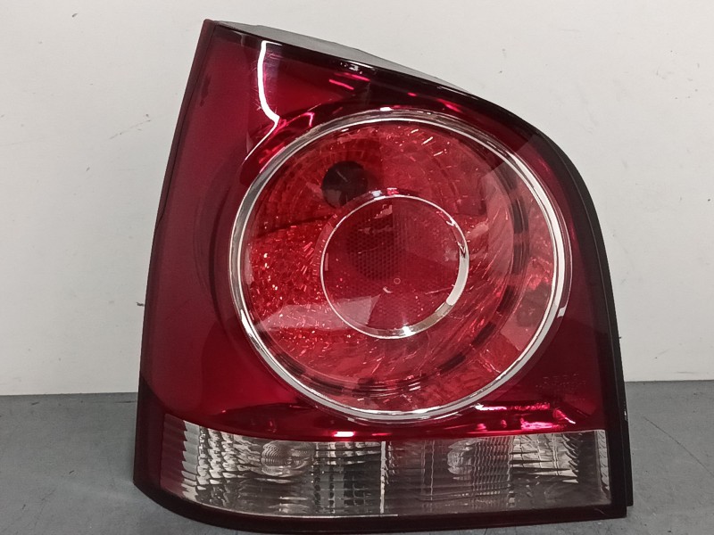 Recambio de piloto trasero izquierdo para volkswagen polo iv (9n_, 9a_) 1.4 16v referencia OEM IAM   