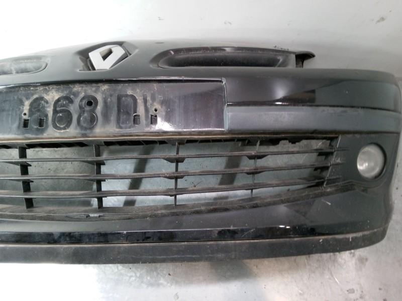 Recambio de paragolpes delantero para renault clio iii (br0/1, cr0/1) 1.5 dci (c/br0g, c/br1g) referencia OEM IAM   