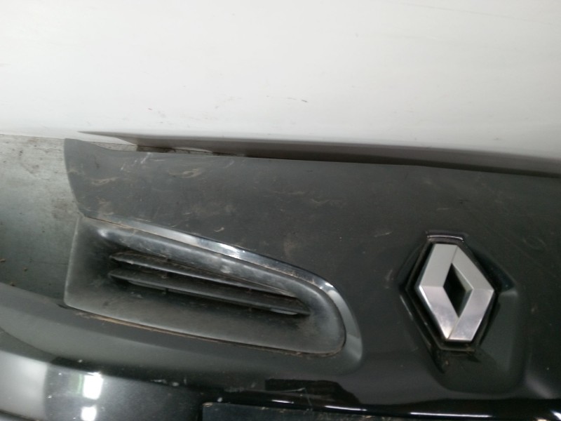 Recambio de paragolpes delantero para renault clio iii (br0/1, cr0/1) 1.5 dci (c/br0g, c/br1g) referencia OEM IAM   