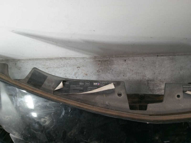 Recambio de paragolpes delantero para renault clio iii (br0/1, cr0/1) 1.5 dci (c/br0g, c/br1g) referencia OEM IAM   