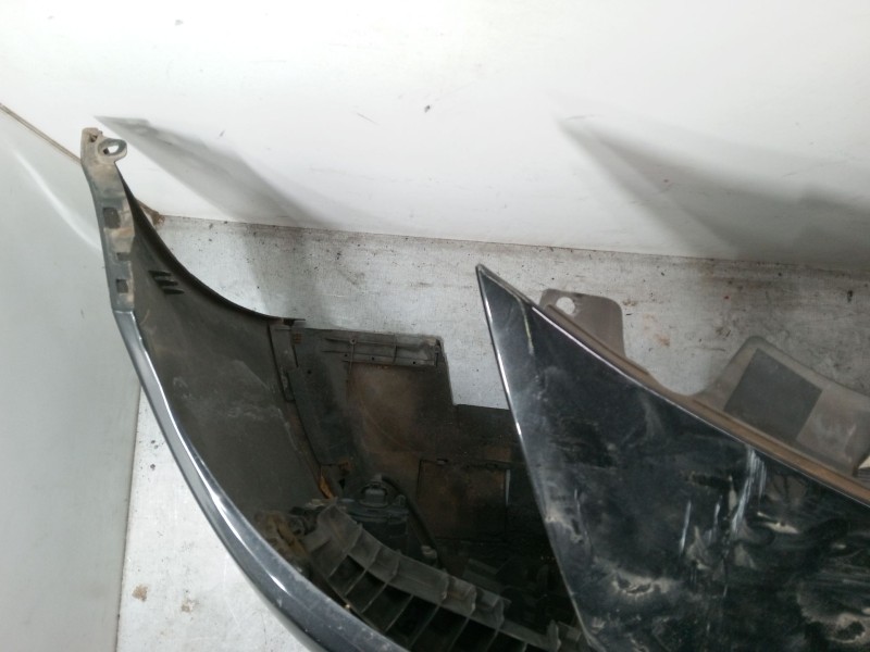 Recambio de paragolpes delantero para renault clio iii (br0/1, cr0/1) 1.5 dci (c/br0g, c/br1g) referencia OEM IAM   