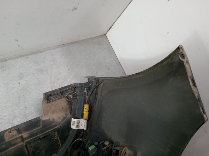 Recambio de paragolpes delantero para renault clio iii (br0/1, cr0/1) 1.5 dci (c/br0g, c/br1g) referencia OEM IAM   