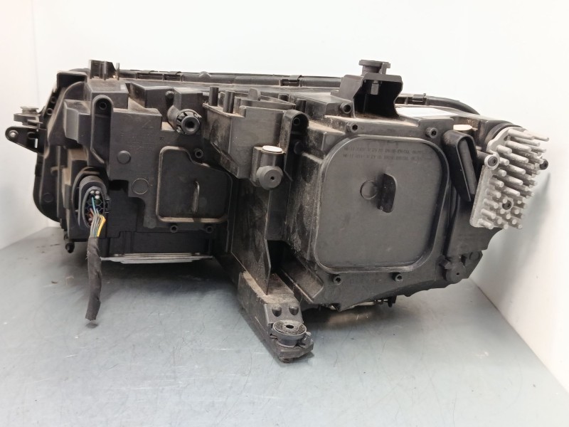 Recambio de faro derecho xenon para volkswagen tiguan (ad1, ax1) 2.0 tdi referencia OEM IAM 5NB941082D  