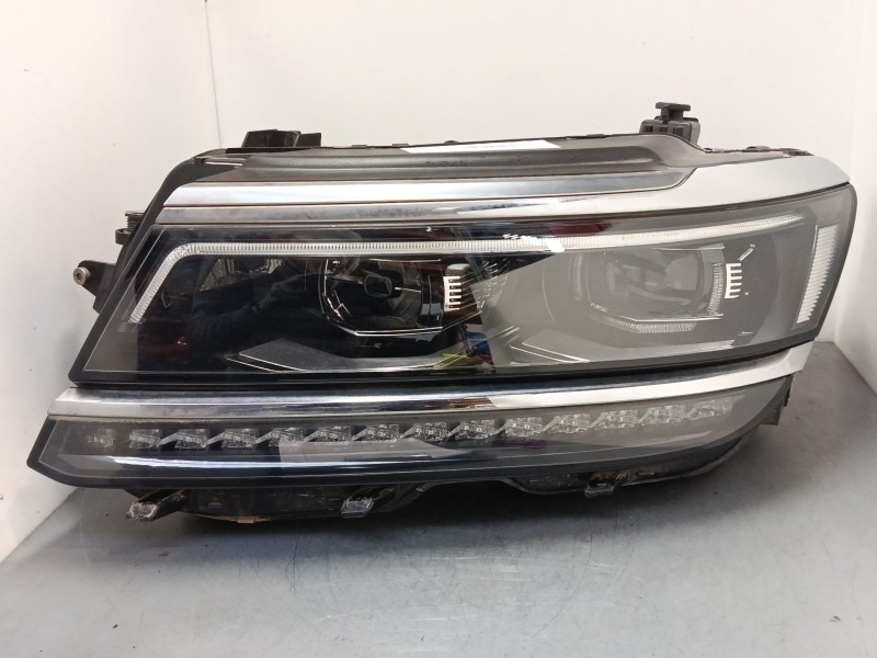 Recambio de faro izquierdo xenon para volkswagen tiguan (ad1, ax1) 2.0 tdi referencia OEM IAM 5NB941081D  