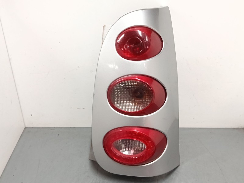 Recambio de piloto trasero derecho para smart fortwo coupé (450) 0.7 (450.352, 450.332) referencia OEM IAM 0011645  