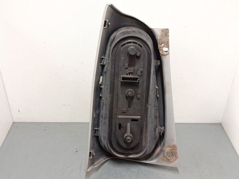 Recambio de piloto trasero derecho para smart fortwo coupé (450) 0.7 (450.352, 450.332) referencia OEM IAM 0011645  