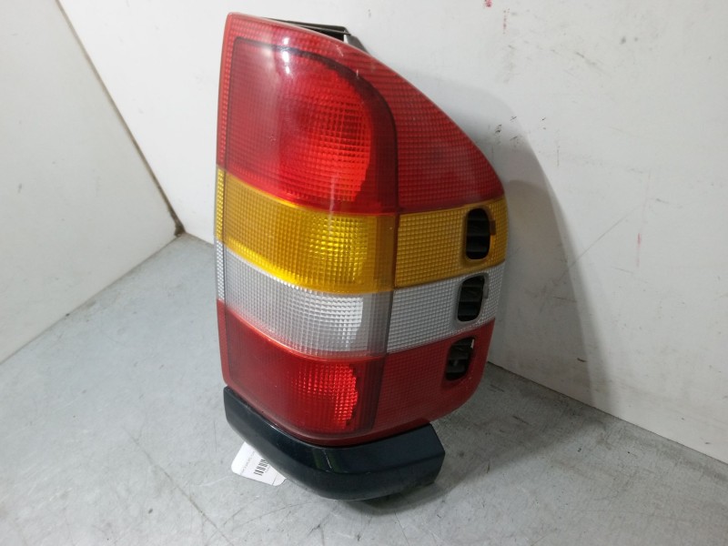 Recambio de piloto trasero derecho para opel frontera b (u99) 2.2 dti (6b_66, 6b_76) referencia OEM IAM   