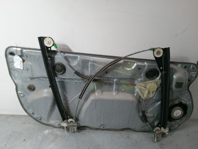 Recambio de elevalunas electrico derecho 3p para volkswagen polo iv (9n_, 9a_) 1.2 referencia OEM IAM 6Q2959801A  