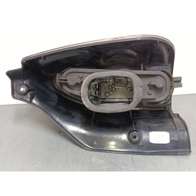 Recambio de piloto trasero izquierdo para renault espace iii (je0_) 3.0 v6 24v (je0g, je0r) referencia OEM IAM 6025301101  