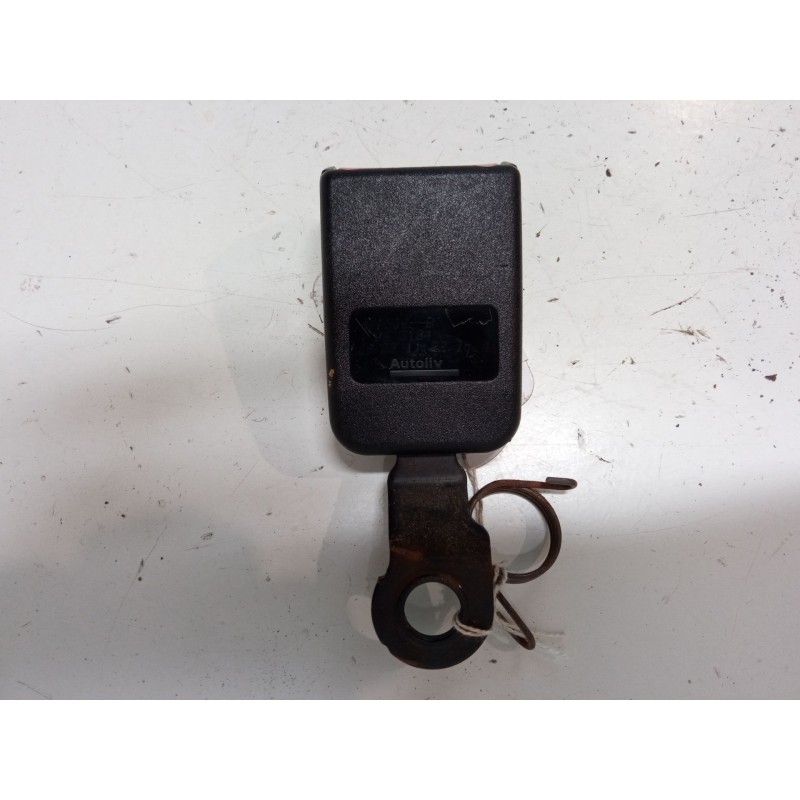 Recambio de anclaje cinturon trasero izquierdo para renault kangoo be bop (kw0/1_) 1.5 dci 75 referencia OEM IAM   