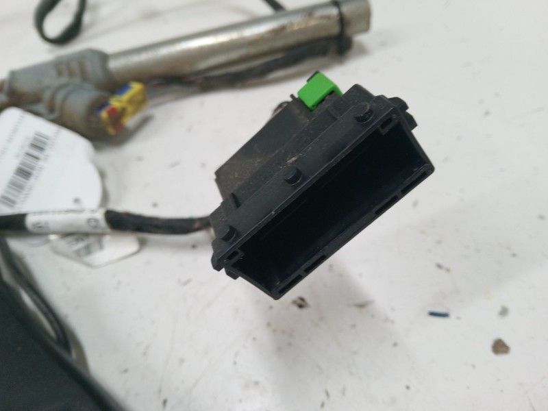 Recambio de anclaje cinturon delantero izquierdo para renault kangoo be bop (kw0/1_) 1.5 dci 75 referencia OEM IAM   