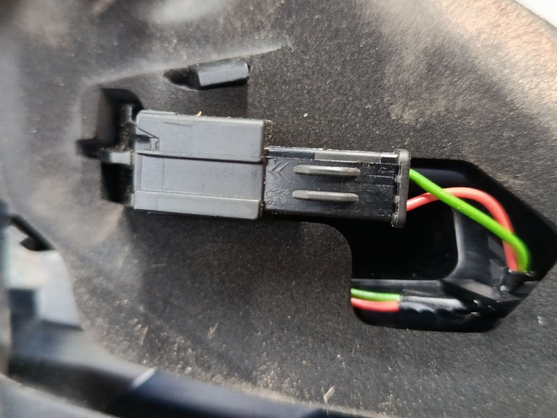 Recambio de piloto trasero porton izquierdo para peugeot 3008 i monospace (0u_) 1.6 bluehdi 120 referencia OEM IAM 9805511380 81