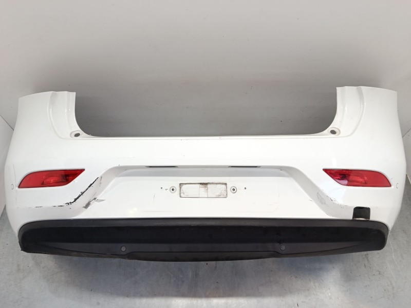 Recambio de paragolpes trasero para volvo v40 hatchback (525) d2 referencia OEM IAM 31283756  