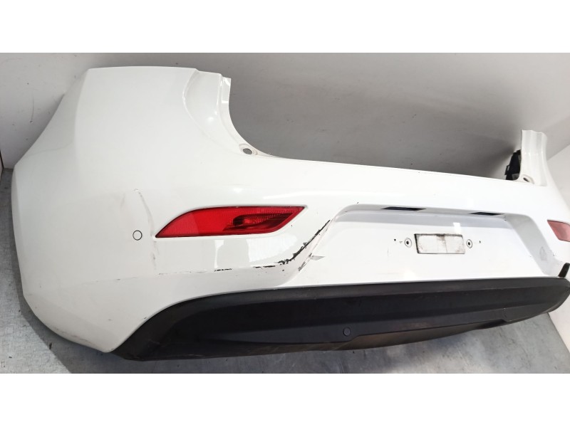 Recambio de paragolpes trasero para volvo v40 hatchback (525) d2 referencia OEM IAM 31283756  