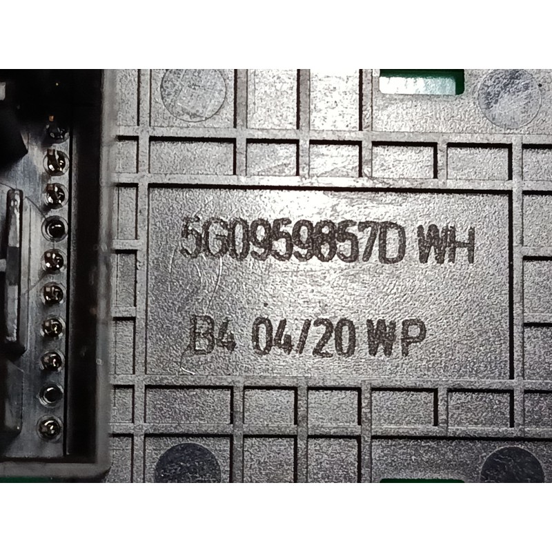 Recambio de mando elevalunas delantero izquierdo para volkswagen tiguan (ad1, ax1) 2.0 tdi referencia OEM IAM 5G0959857ED 3G0959