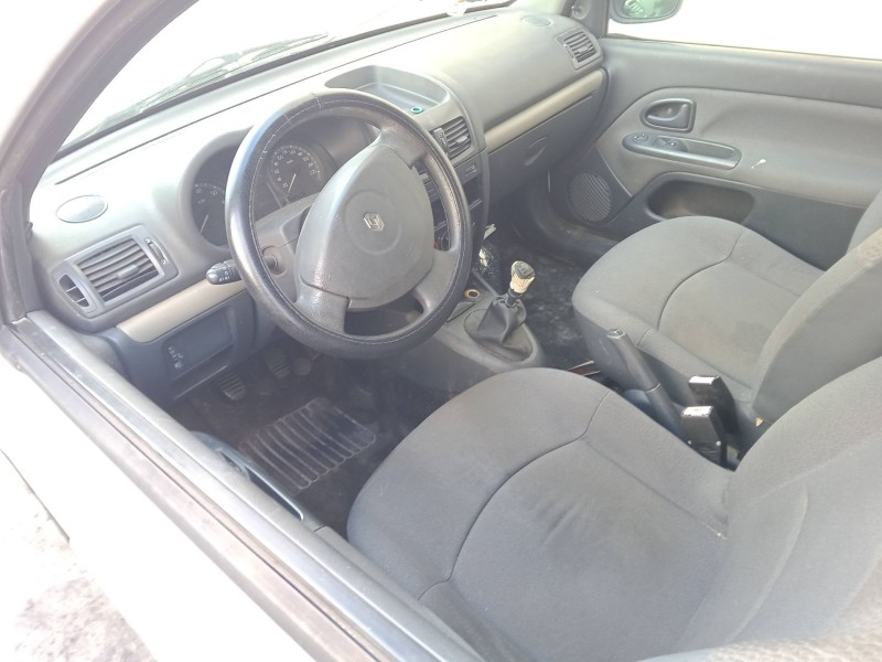 renault clio ii (bb_, cb_) del año 2004