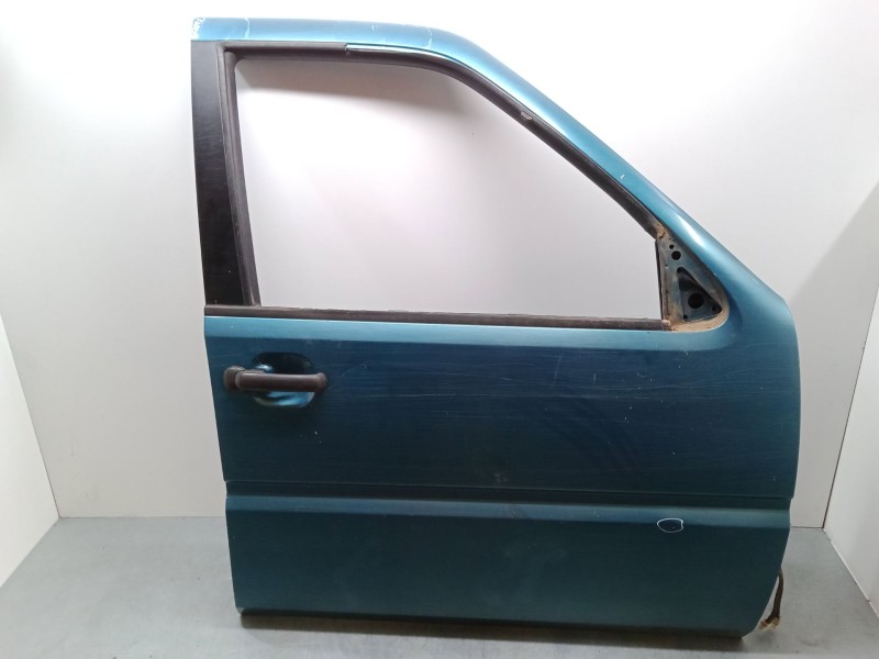 Recambio de puerta delantera derecha para nissan terrano ii (r20) 2.7 tdi 4wd referencia OEM IAM   