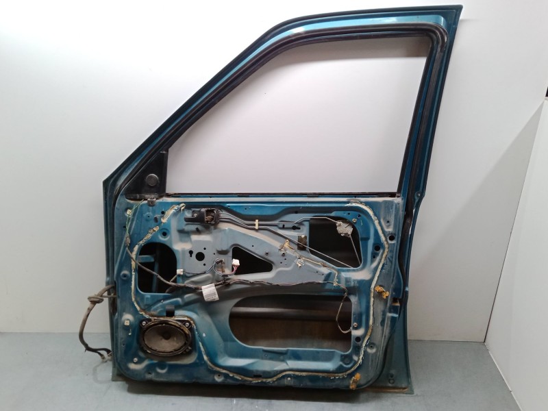 Recambio de puerta delantera derecha para nissan terrano ii (r20) 2.7 tdi 4wd referencia OEM IAM   
