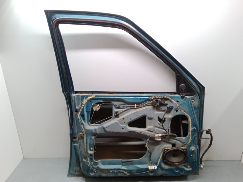 Recambio de puerta delantera izquierda para nissan terrano ii (r20) 2.7 tdi 4wd referencia OEM IAM   