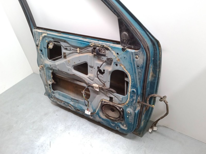 Recambio de puerta delantera izquierda para nissan terrano ii (r20) 2.7 tdi 4wd referencia OEM IAM   