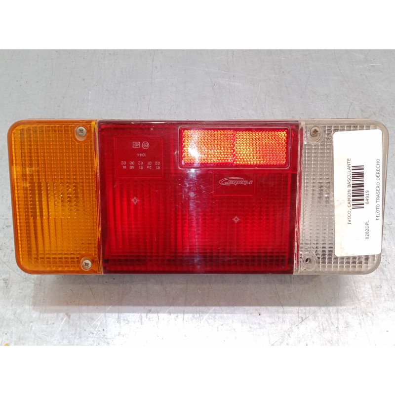 Recambio de piloto trasero derecho para iveco daily ii caja/chasis 35-12 k (15130311, 15130411, 15131111, 15131204,... referenci