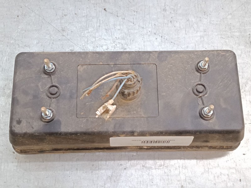 Recambio de piloto trasero izquierdo para iveco daily ii caja/chasis 35-12 k (15130311, 15130411, 15131111, 15131204,... referen