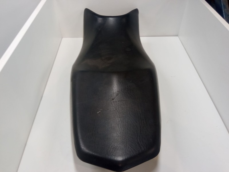 Recambio de asiento para honda glr125 referencia OEM IAM   