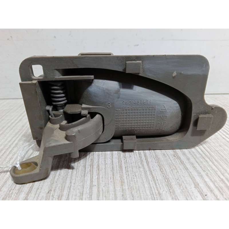 Recambio de maneta interior puerta trasera derecha para citroën xsara picasso (n68) 2.0 hdi referencia OEM IAM 9631487677  