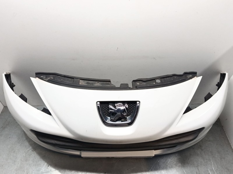 Recambio de paragolpes delantero para peugeot 207/207+ (wa_, wc_) 1.6 hdi referencia OEM IAM   