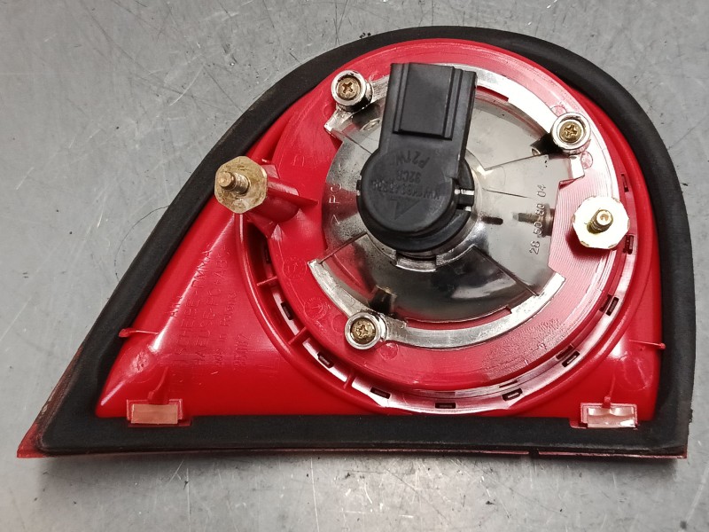 Recambio de piloto trasero porton derecho para volkswagen golf s fm5af007m4 referencia OEM IAM 1K6945094F  