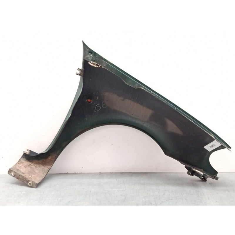 Recambio de aleta delantera izquierda para renault clio ii (bb_, cb_) 1.6 (b/cb0d, bb00) referencia OEM IAM   