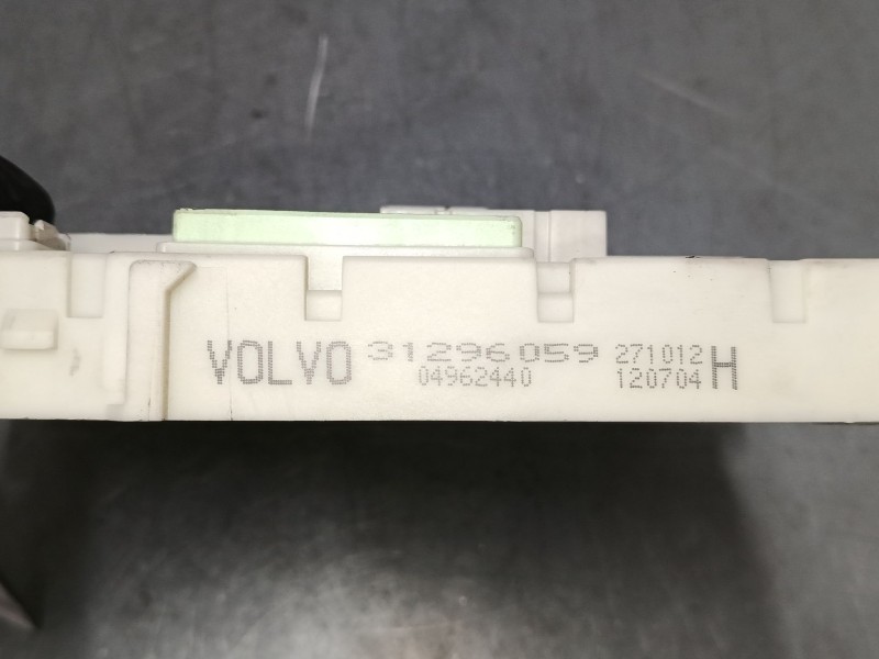 Recambio de bsi para volvo v40 hatchback (525) d2 referencia OEM IAM 31296059  