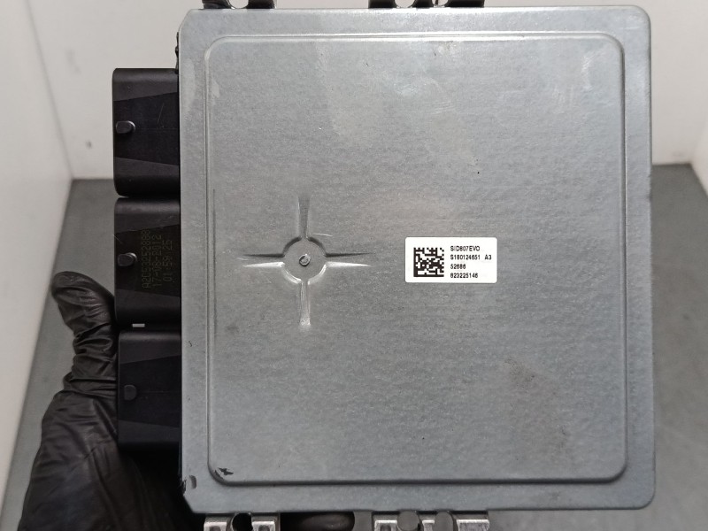 Recambio de centralita motor uce para volvo v40 hatchback (525) d2 referencia OEM IAM 31355712 S180134103A SID807EVO