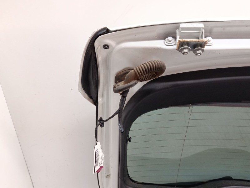 Recambio de porton trasero para volvo v40 hatchback (525) d2 referencia OEM IAM   