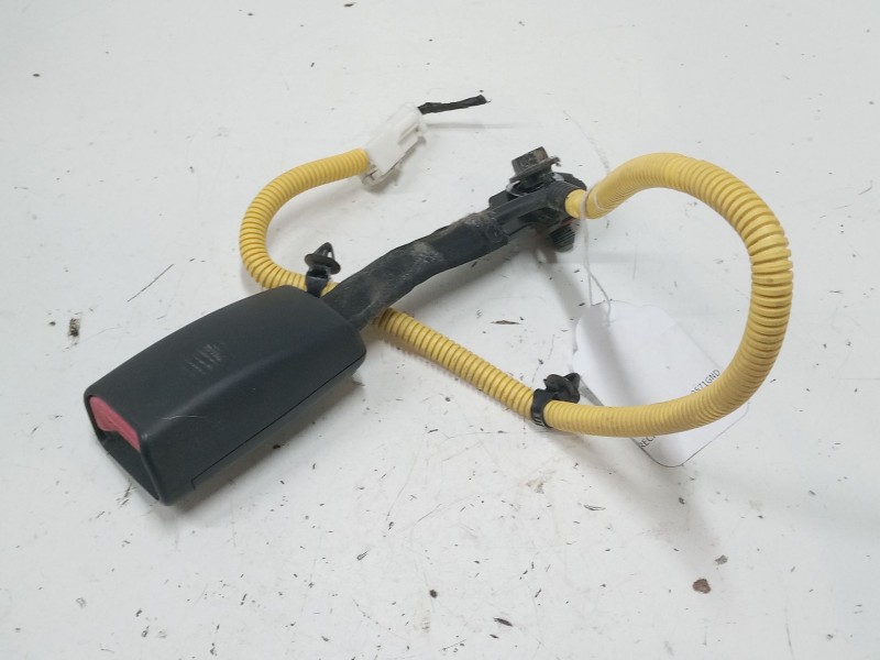 Recambio de anclaje cinturon delantero derecho para hyundai i30 (fd) 1.4 referencia OEM IAM   