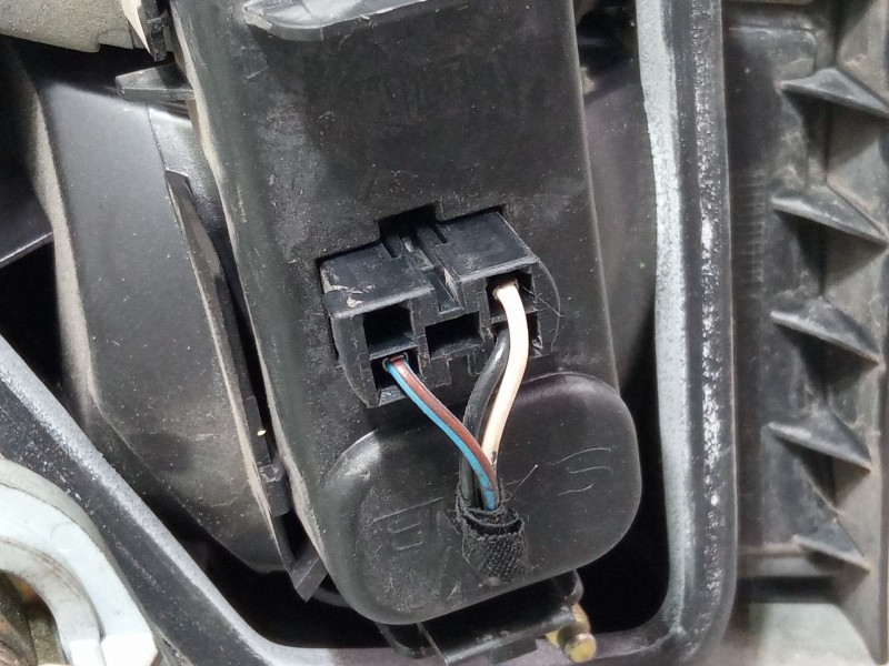 Recambio de piloto trasero porton derecho para saab 9-3 cabriolet (ys3d) 2.0 turbo referencia OEM IAM   