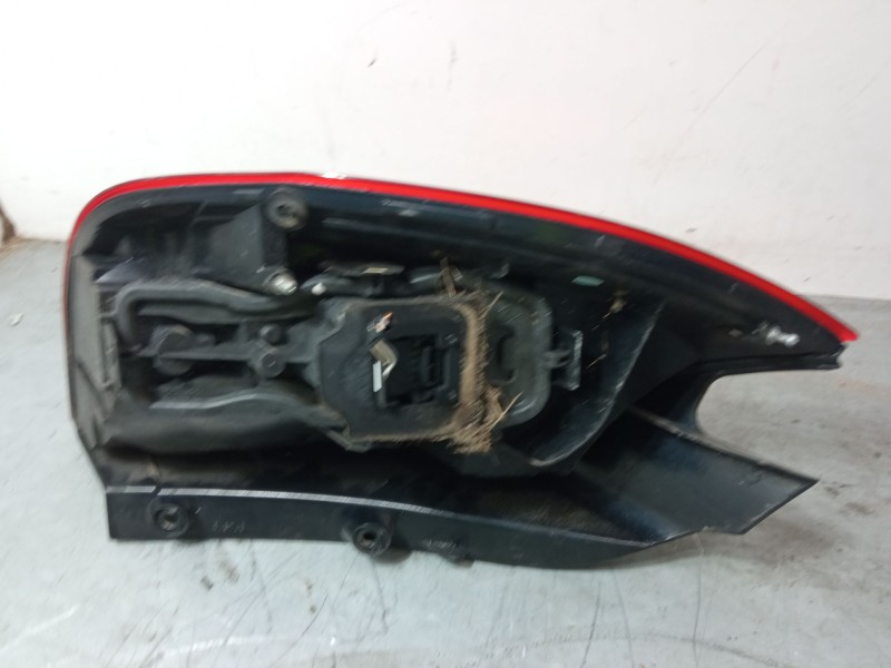 Recambio de piloto trasero derecho para renault grand scénic ii (jm0/1_) 1.9 dci (jm14) referencia OEM IAM   