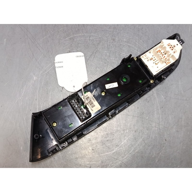 Recambio de mando elevalunas delantero izquierdo para hyundai ix35 (lm, el, elh) 2.0 crdi referencia OEM IAM 935702Y0109P  