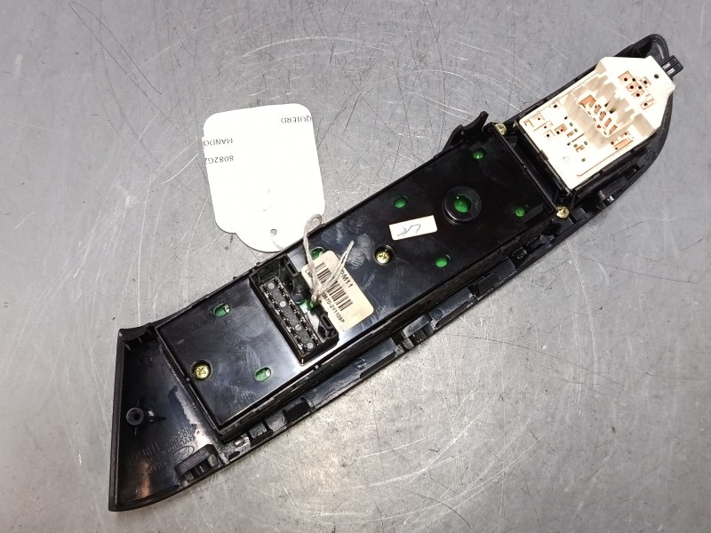 Recambio de mando elevalunas delantero izquierdo para hyundai ix35 (lm, el, elh) 2.0 crdi referencia OEM IAM 935702Y0109P  