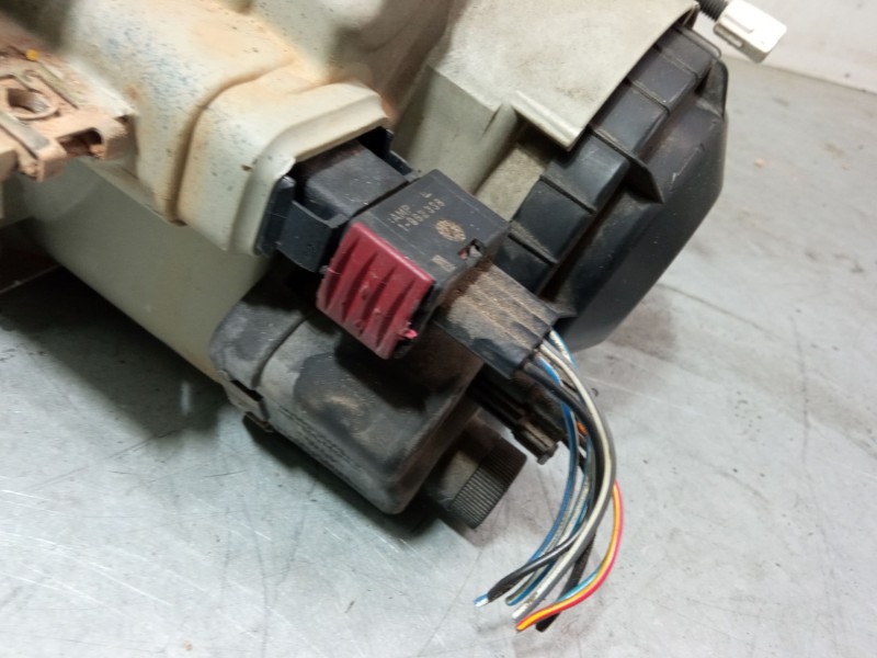 Recambio de faro izquierdo para saab 9-3 cabriolet (ys3d) 2.0 turbo referencia OEM IAM 5141676  