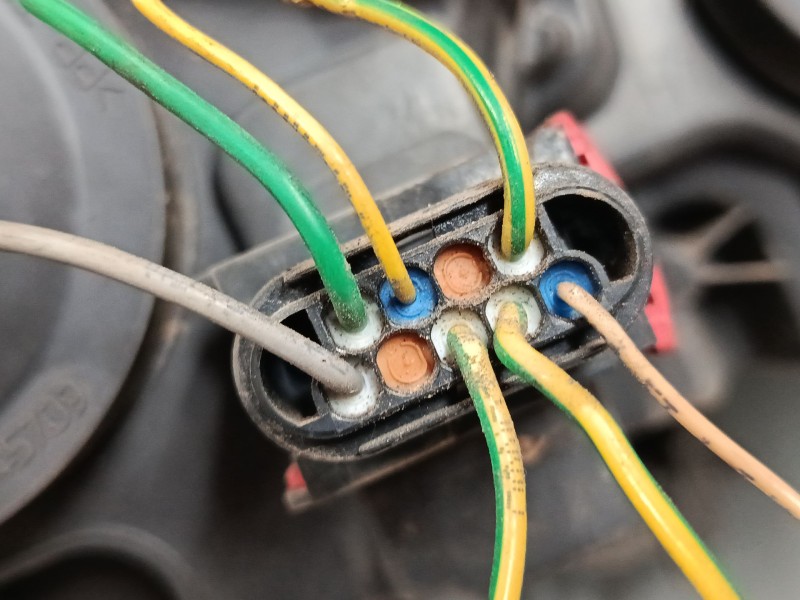 Recambio de faro izquierdo para citroën c4 i (lc_) 1.6 hdi referencia OEM IAM 9646893980  