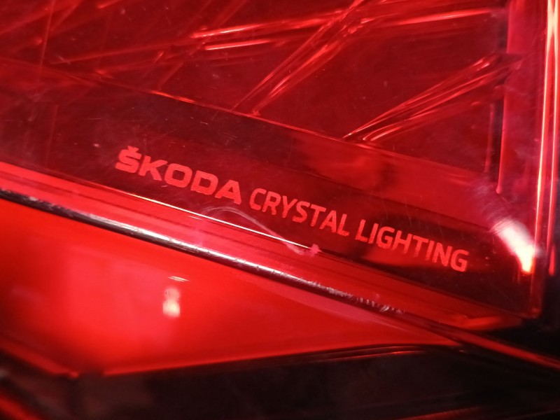 Recambio de piloto led trasero derecho para skoda scala (nw1) 1.0 tsi referencia OEM IAM   