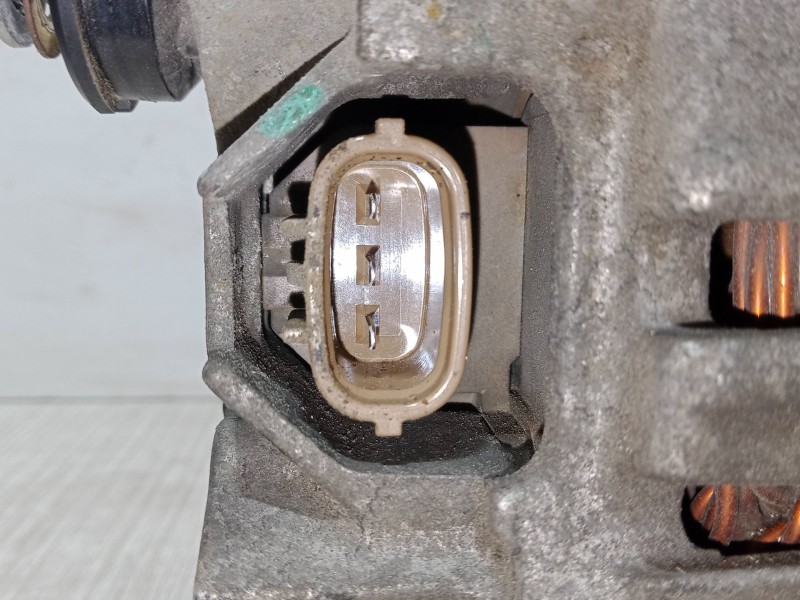 Recambio de alternador para renault koleos i (hy_) 2.0 dci (hy0k) referencia OEM IAM 23100JG718  