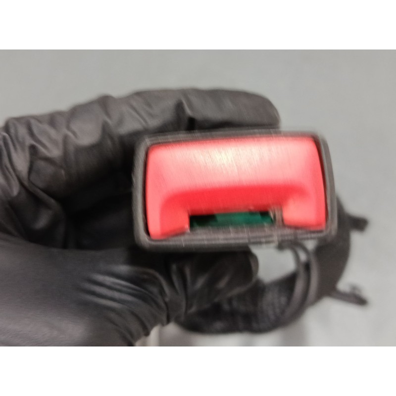 Recambio de anclaje cinturon trasero derecho para volkswagen tiguan (ad1, ax1) 2.0 tdi referencia OEM IAM   